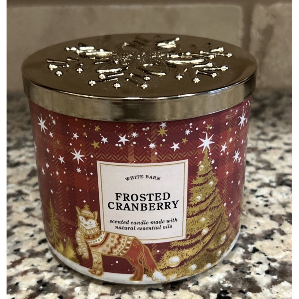 New Bath And Body Works Frosted Cranberry 3 WICK CANDLE Gold Xmas Trees‎